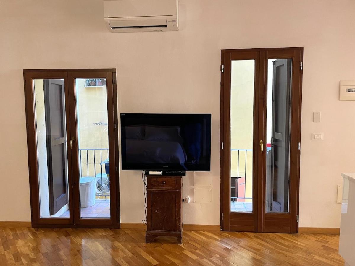 Loft Del Pratello Apartment Bologna Exterior photo
